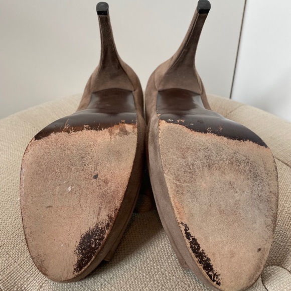 Stuart Weitzman Suede Platform Pumps - Picture 4 of 4